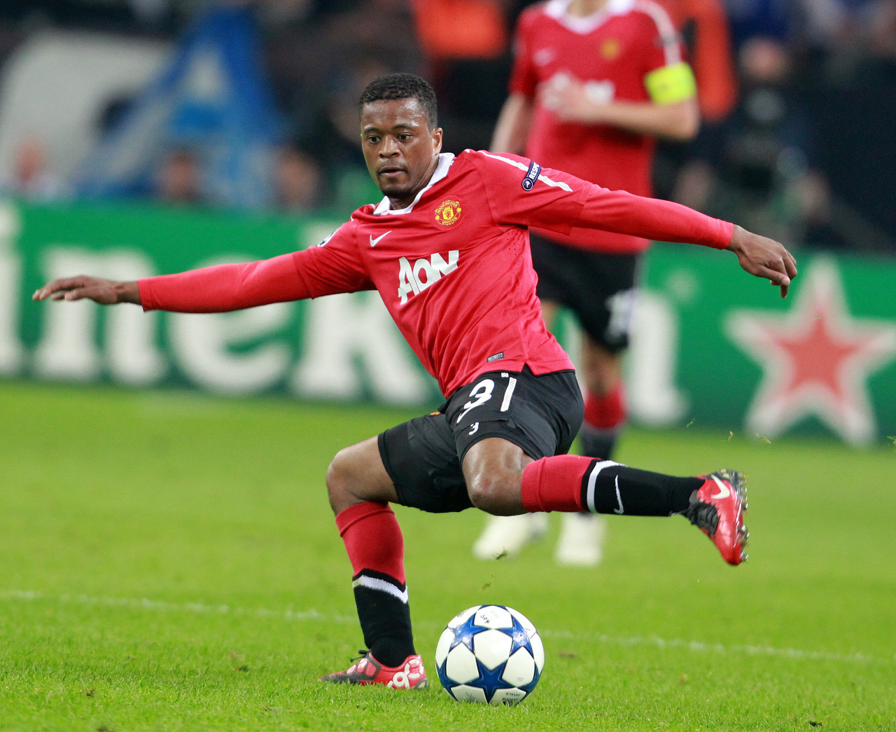 据了场上的 据了场上的