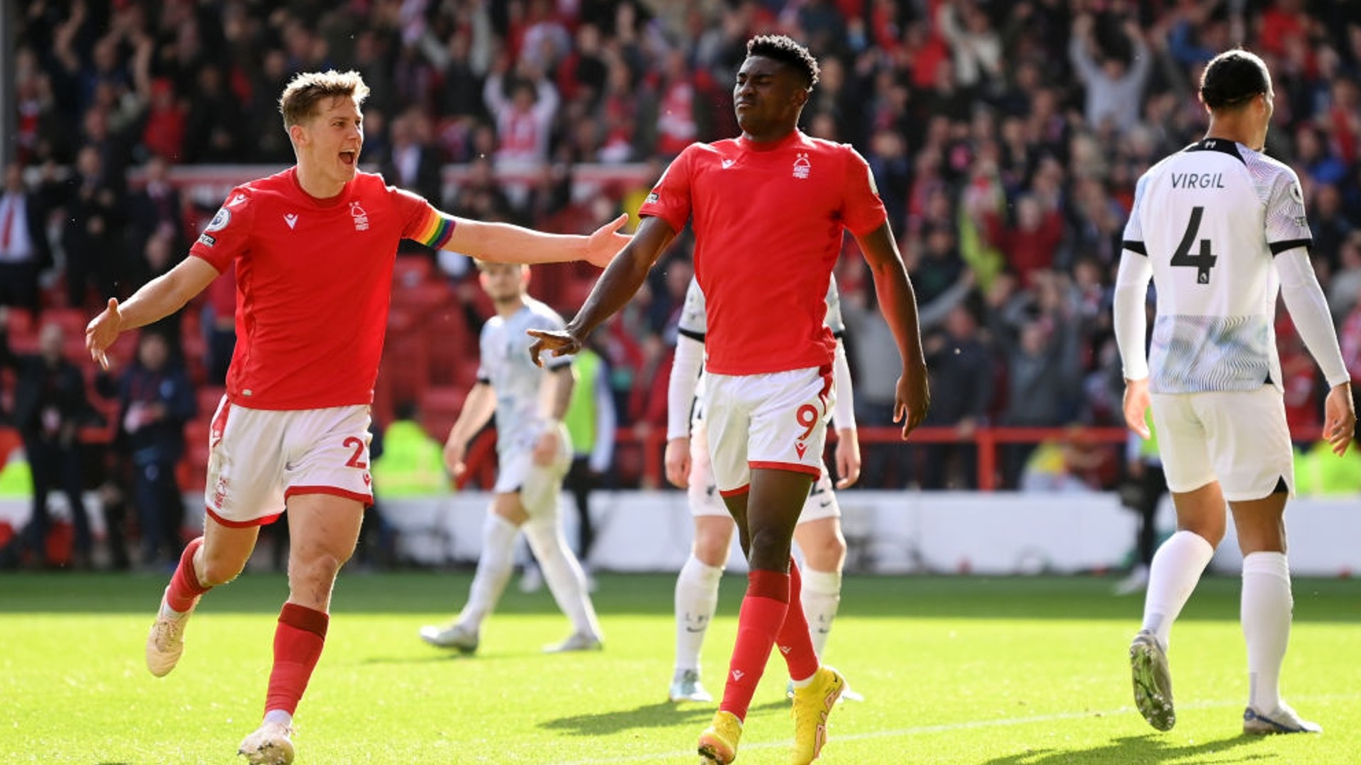 助攻队友打 助攻队友打